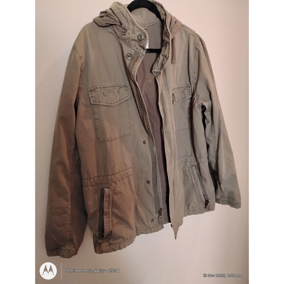 Gap army green jacket with hood - Picture 10 of 10